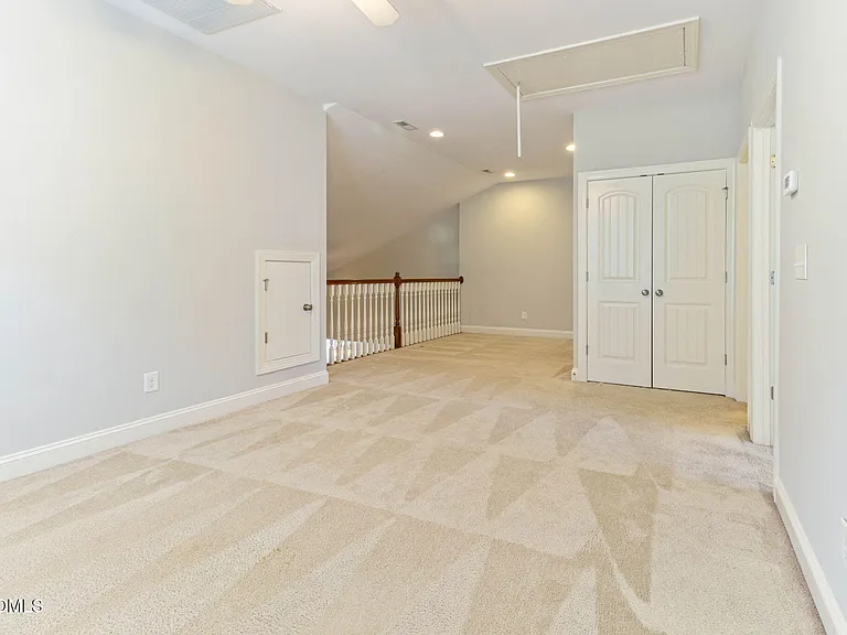 1528 Lily Creek Dr — Photo 22