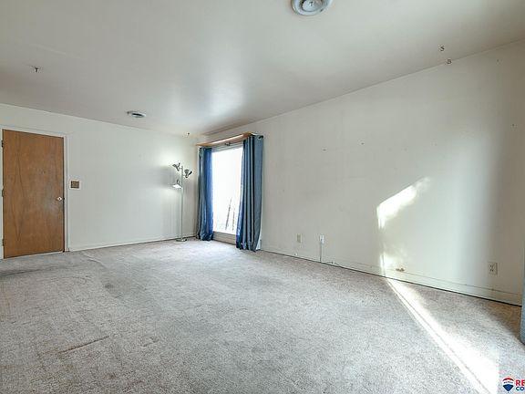 5th image of 3415 Touzalin Ave
