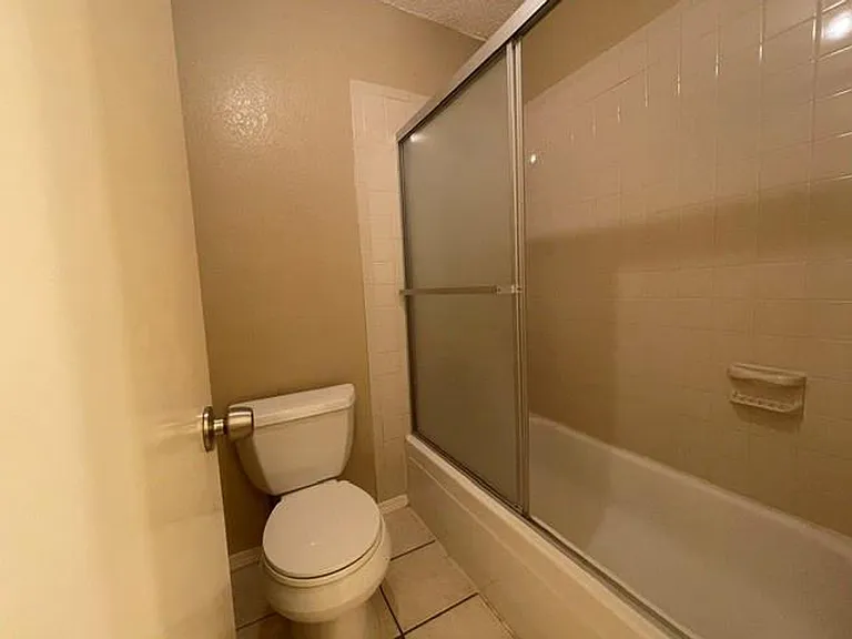1226 W Hudgins St — Photo 21
