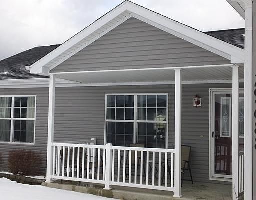 2nd image of 29688 Roscommon Dr