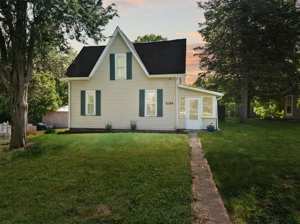 1054 N Seminary St, Roanoke, IN 46783
