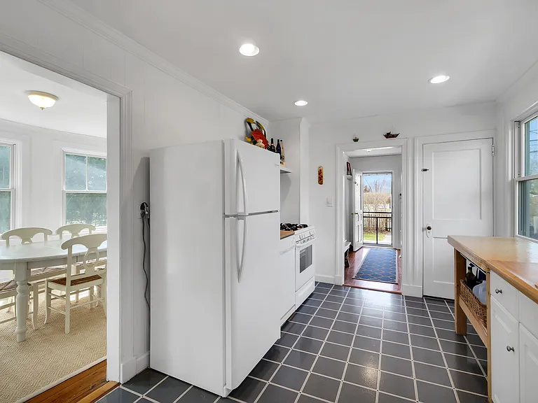 64 David Whites Ln — Photo 6