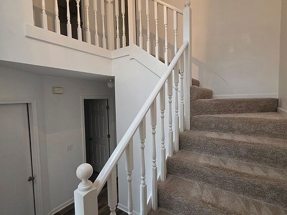 2nd image of 203 Woodrun Dr