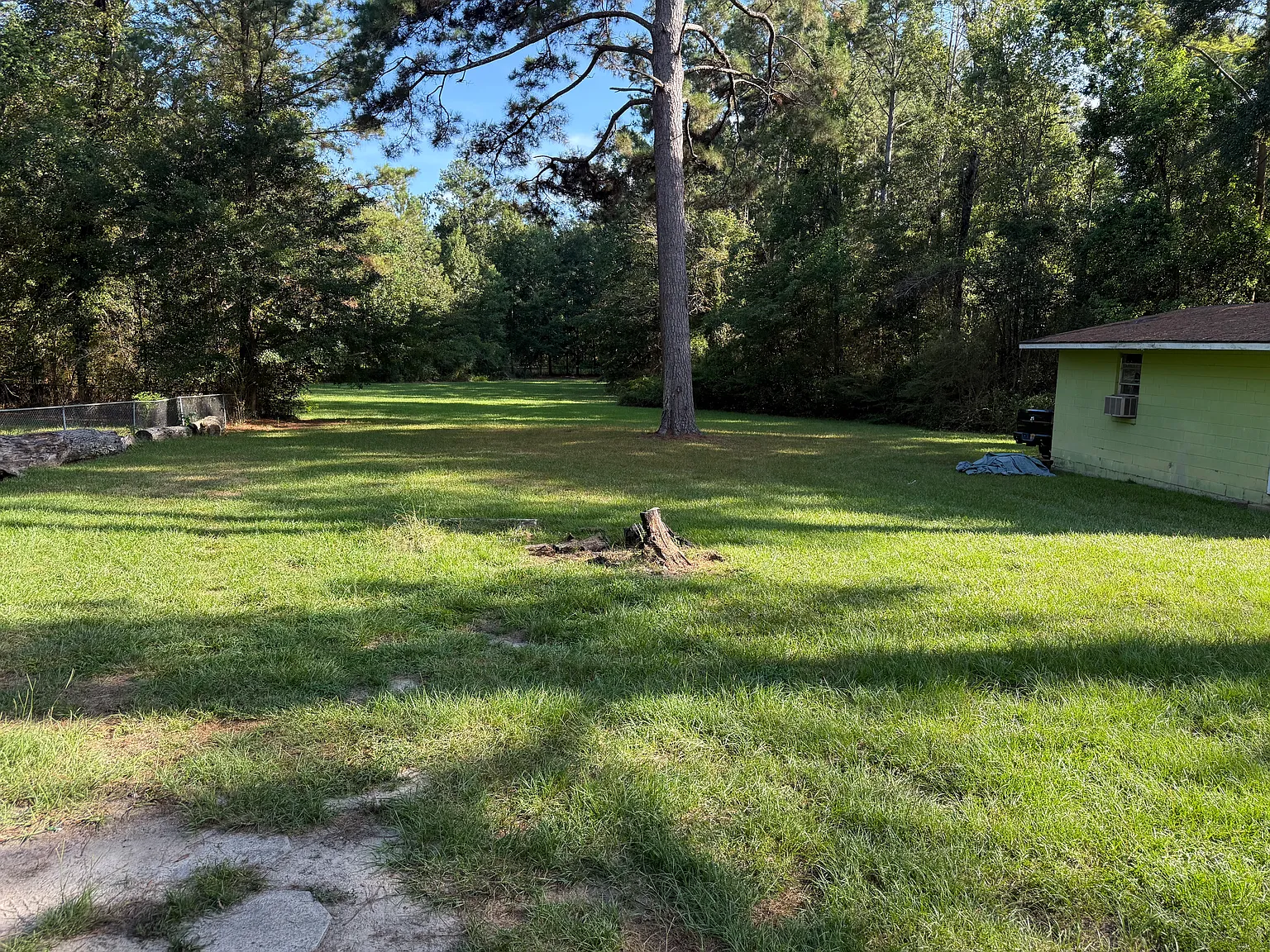 3 bed, 1476 sqft, $1,400 — Photo 2