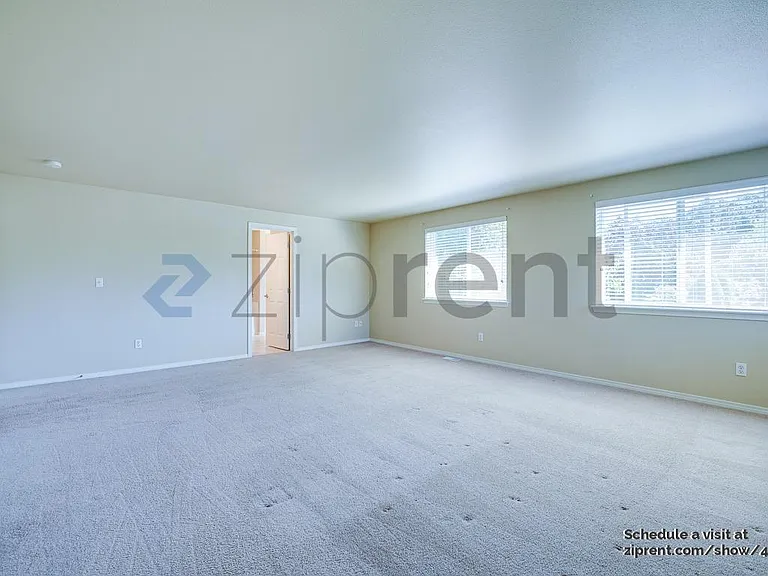 2344 Pleasanton Ct SE — Photo 16