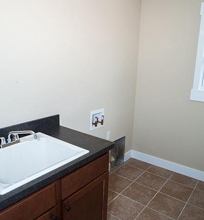 5th image of 7417 Hometown Ct SE #27
