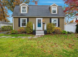 32 Pennsylvania Ave, Springfield, MA 01118