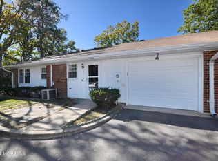 931D Thornhill Ct, Lakewood, NJ
