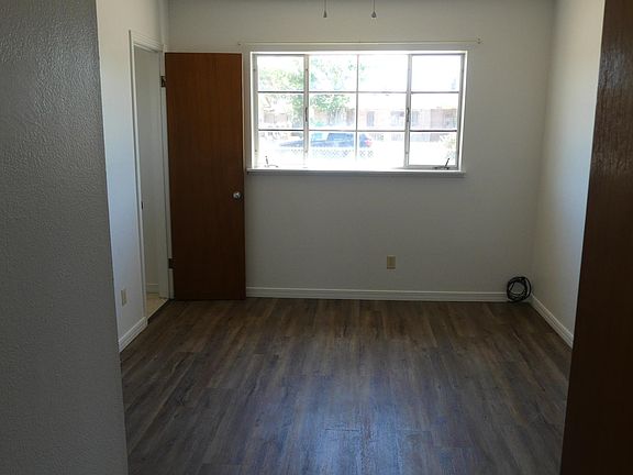 5th image of 5719 Macon Ln