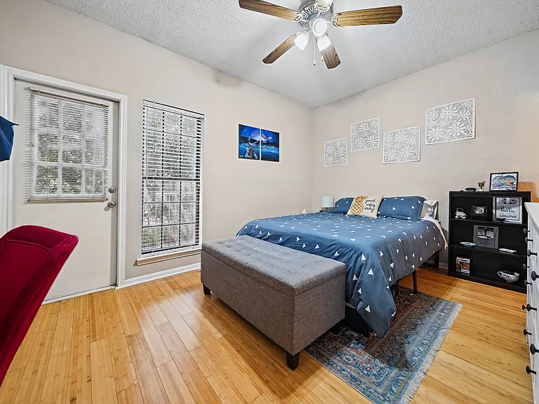 1307 Kinney Ave #155 — Photo 10