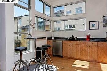 3rd image of 8 Moss Ln