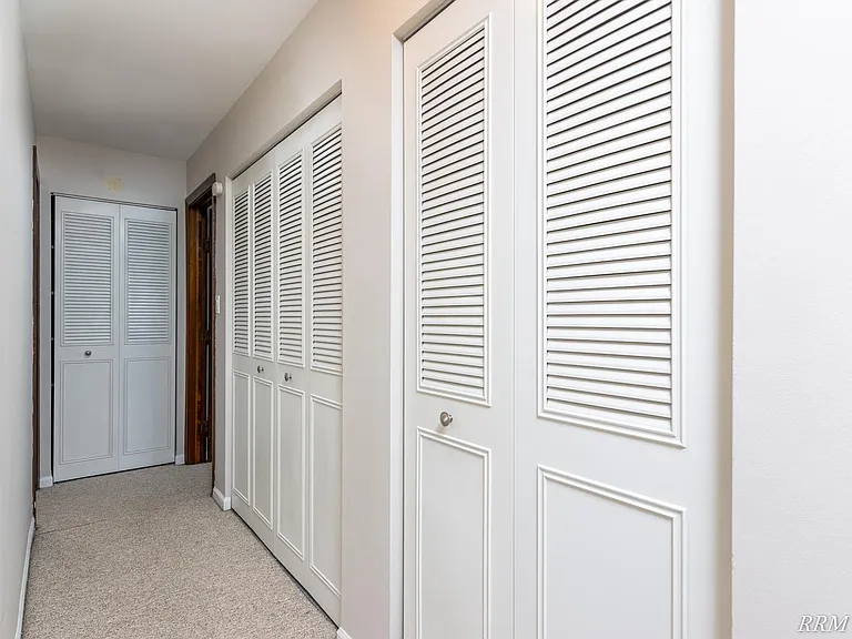 206 W Maple Ave #2C — Photo 7