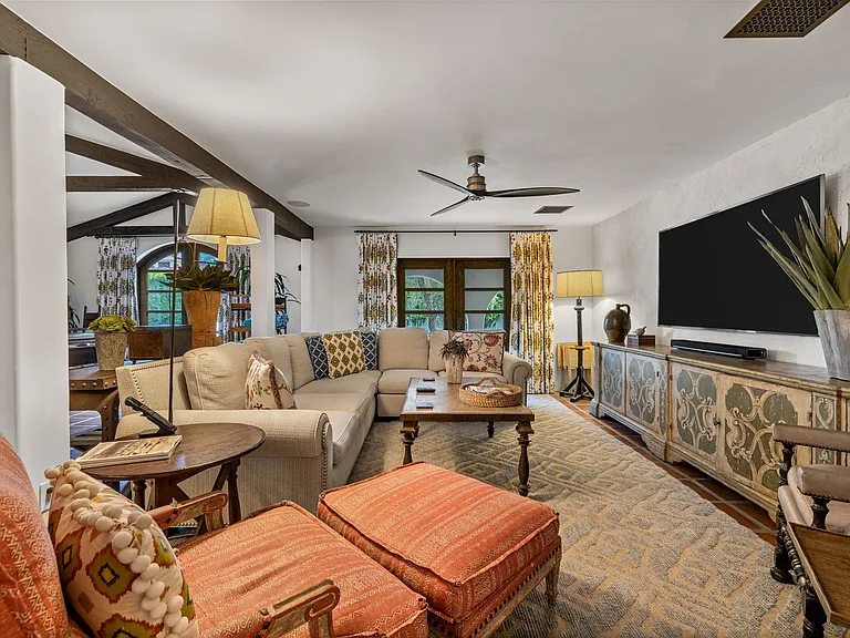 535 N Belardo Rd — Photo 30