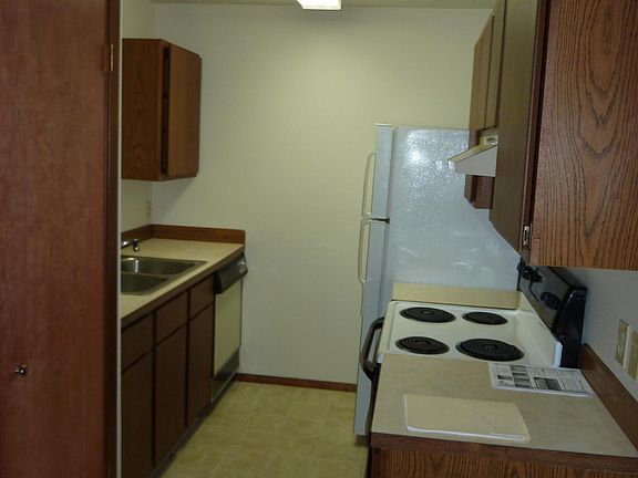 2nd image of 5509 S 31st St APT 11