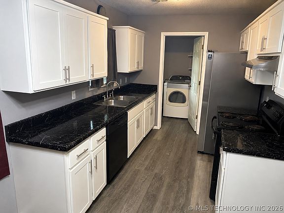 4th image of 321 Ted Allen Ln