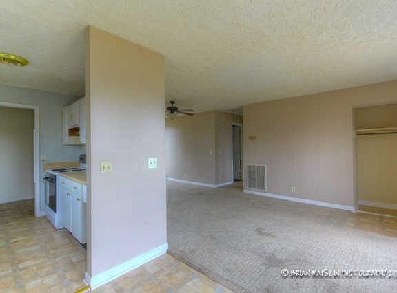 5th image of 6523 Kari Dr