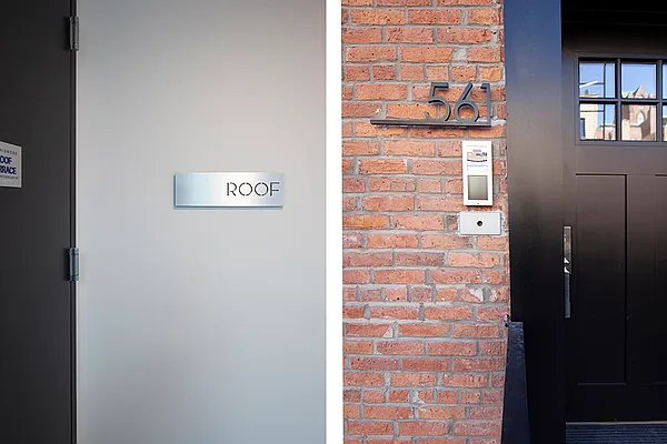 Rented by R New York | media 12