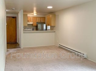 916 N 104th St APT B302, Seattle, WA 98133