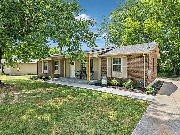 2nd image of 609 Shoma Dr