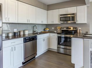 2554 N Clark St #1407, Chicago, IL 60614