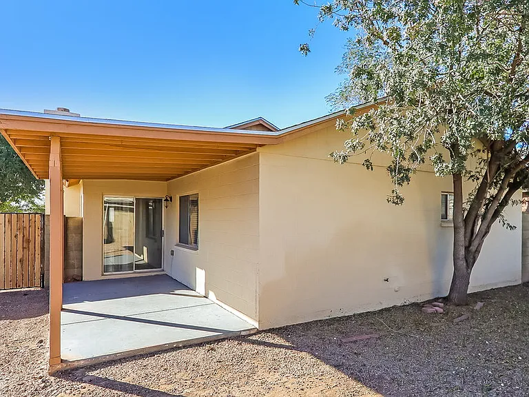 7056 W Eva St — Photo 16