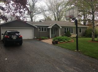 9091 N Pelham Pkwy, Bayside, WI 53217