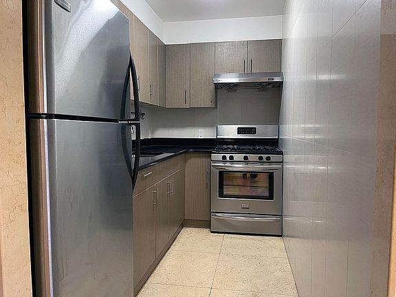 3rd image of 228 Bushwick Ave APT 6A