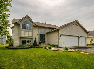 963 Heritage Dr SW, Lonsdale, MN 55046