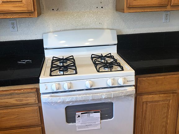 2nd image of 2097 Constantine Ct