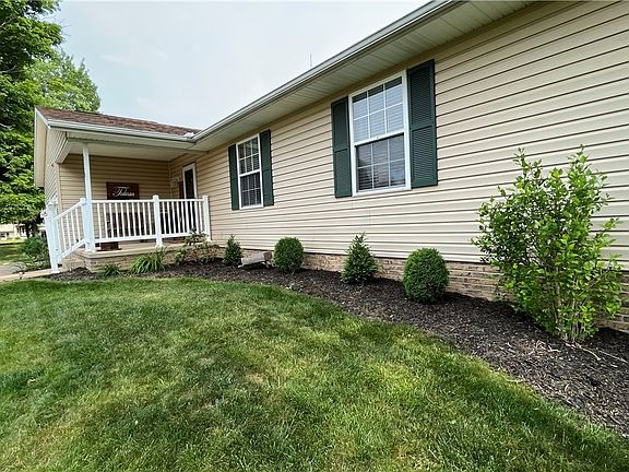 3rd image of 1115 W Chester Dr