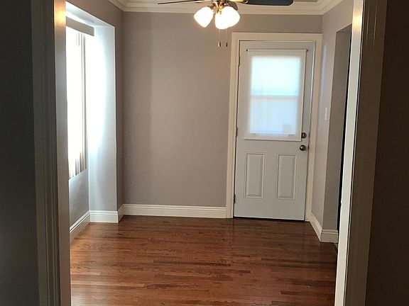 3rd image of 1323 Orange Grove Ave