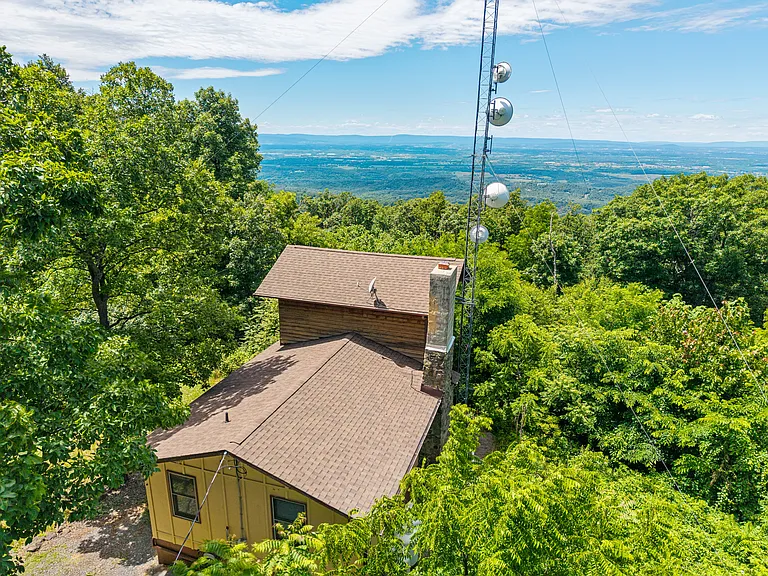 4967 Blue Mountain Rd — Photo 4