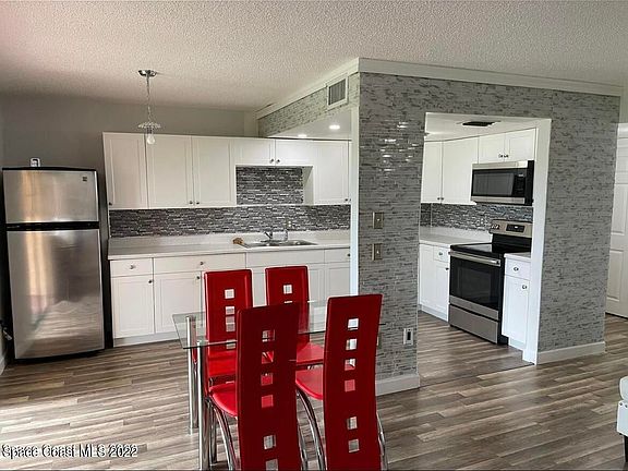 3rd image of 165 San Juan Cir #165