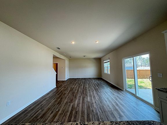 5th image of 1713 Luna Way