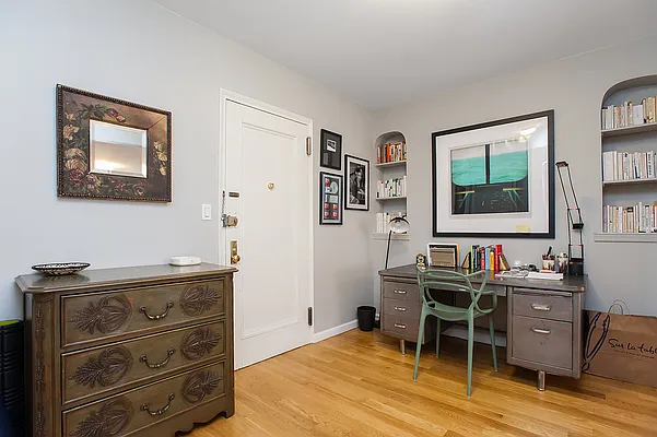 Rented by Emor Management Inc. | media 23