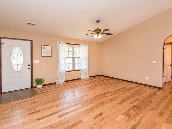 5th image of 1725 London Way