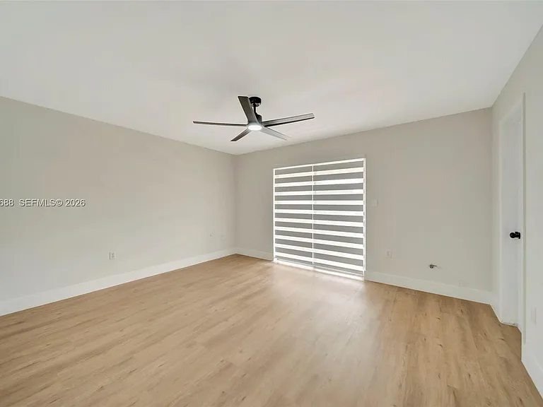 8060 SW 137th Ave S — Photo 4