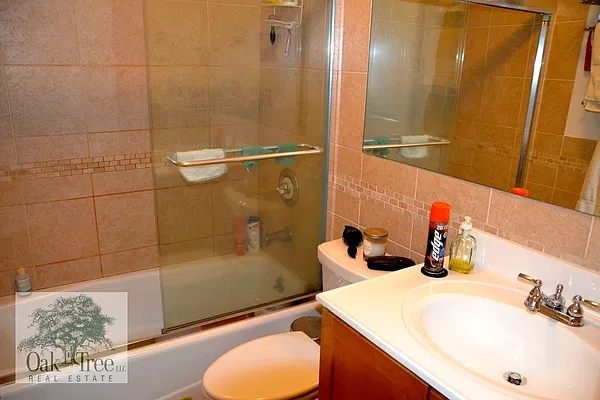 Rented by Oak Tree LLC | media 14
