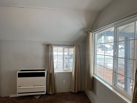 4th image of 3681 Tamarack Ave #1