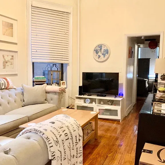 121 E 90th St #1C — Photo 3
