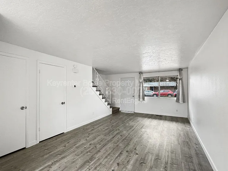 4813 W Targee St — Photo 4