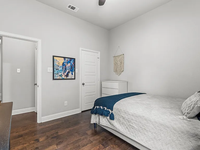 3828 Pine Valley Ln — Photo 9