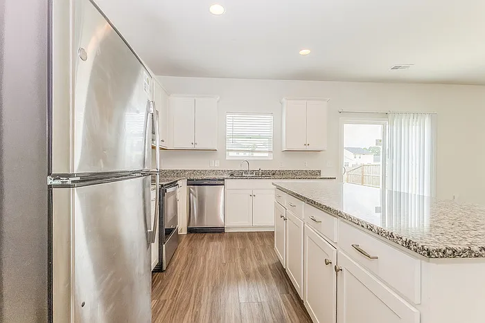 256 Clydesdale Cir — Photo 6