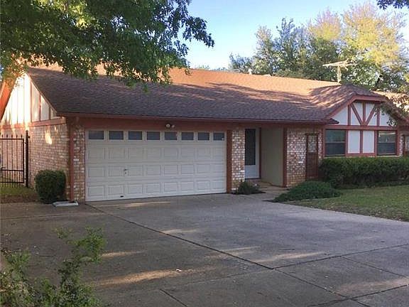 2nd image of 1509 Lexington Pl