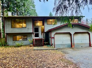 18032 Ashworth Ave N, Seattle, WA 98133