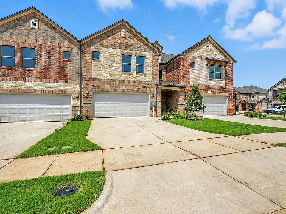 132 Pinkie Holmes Dr