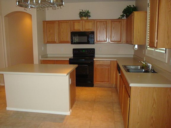 3rd image of 6953 S Sharon Ct
