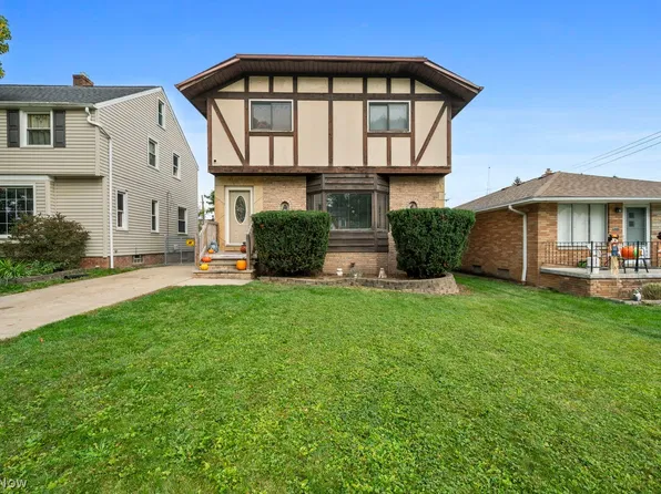 1006 Brookview Blvd, Parma, OH 44134