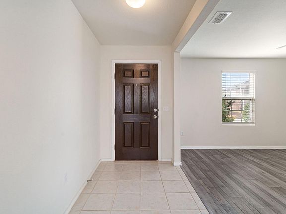 2nd image of 1725 Vernon Dr