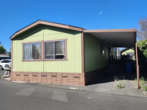 5 Las Casitas Drive, Rohnert Park, CA 94928